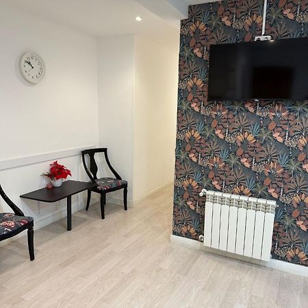Hostal Flat55Madrid Exterior foto