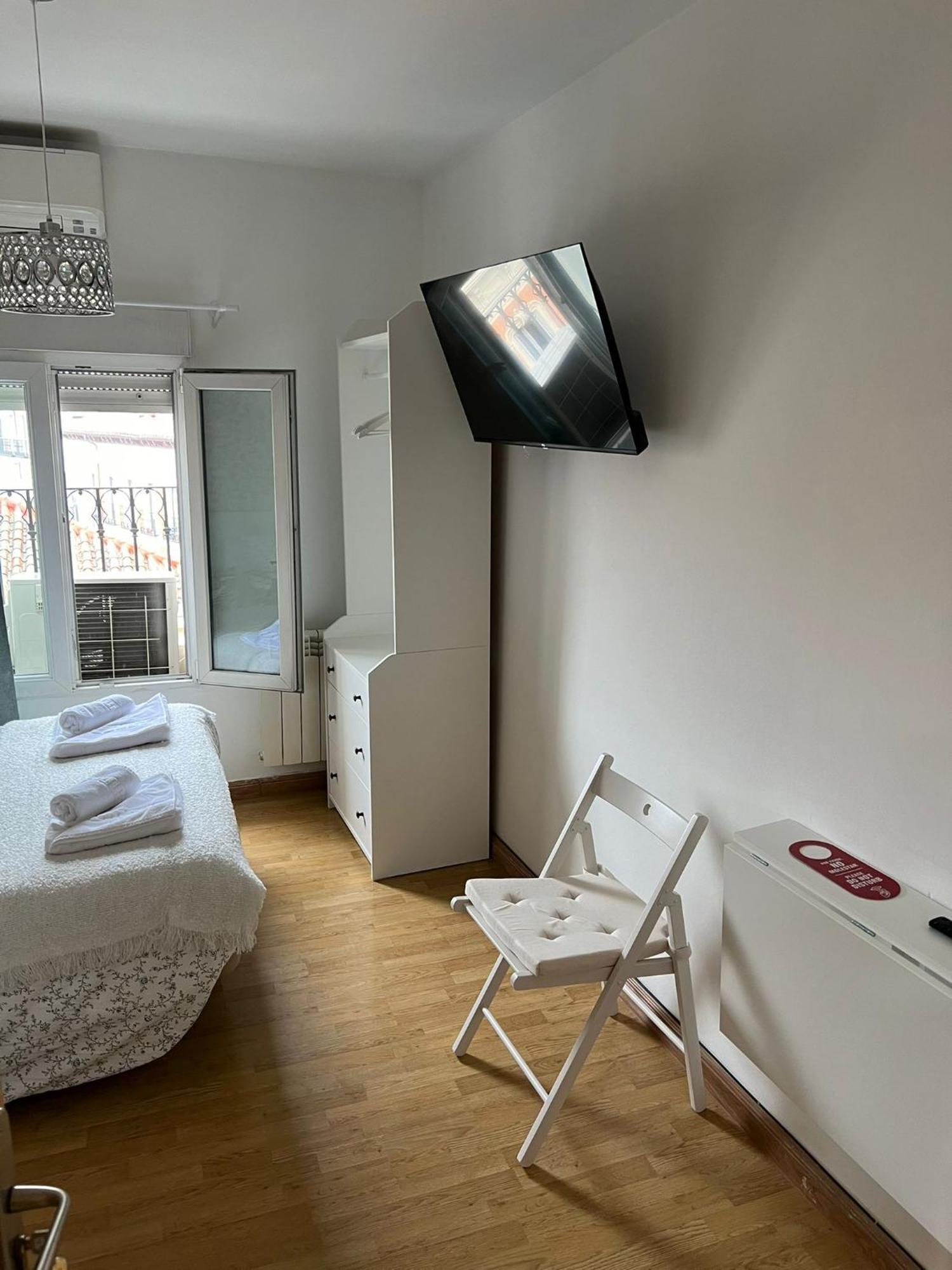 Hostal Flat55Madrid Exterior foto