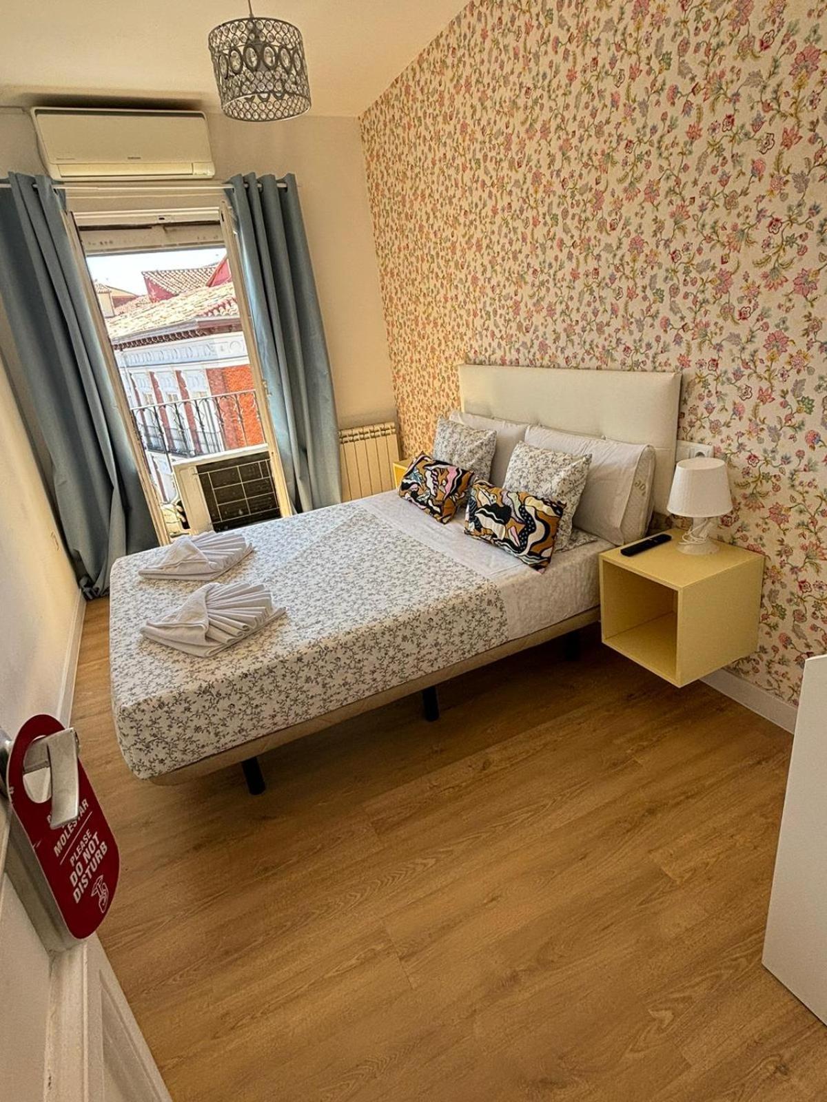 Hostal Flat55Madrid Exterior foto
