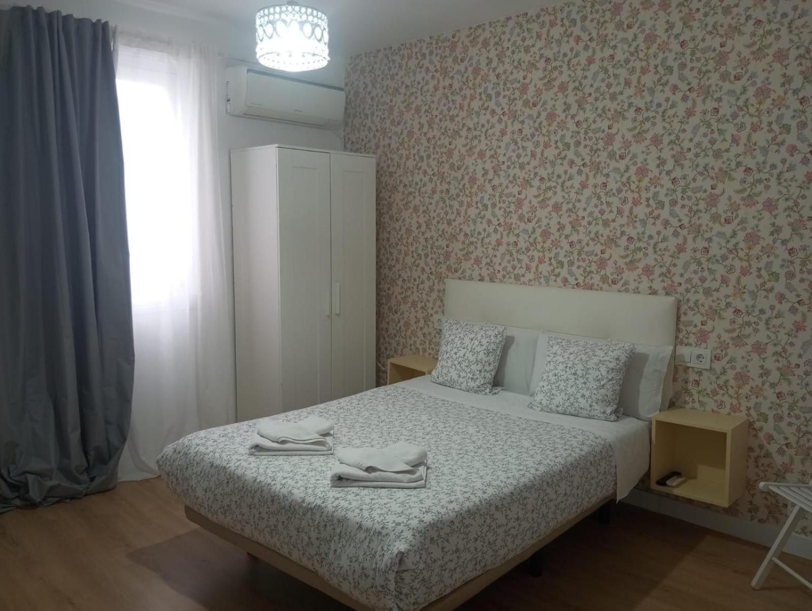 Hostal Flat55Madrid Exterior foto